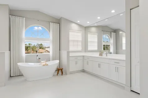 19132 Streamside Court Boca Raton FL 33498