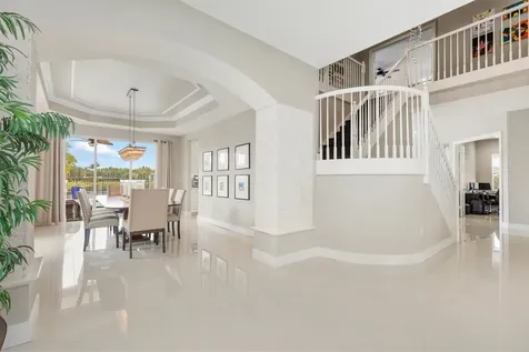 19132 Streamside Court Boca Raton FL 33498