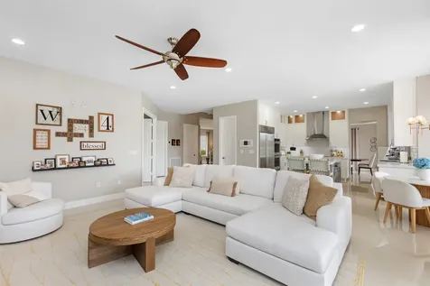 19132 Streamside Court Boca Raton FL 33498