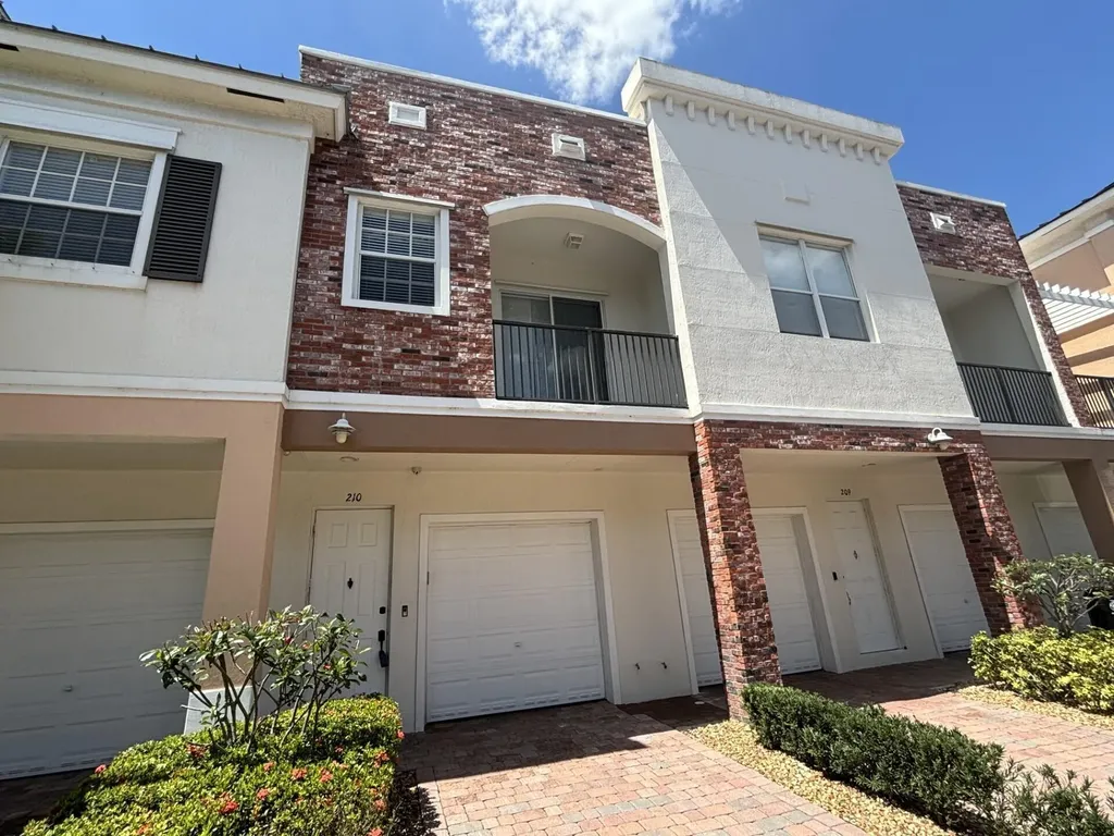 10440 SW Stephanie Way Port St Lucie FL 34987