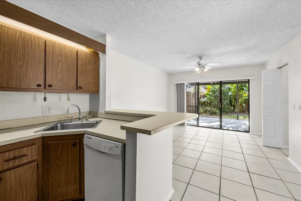 3548 Gardens East Drive Palm Beach Gardens FL 33410