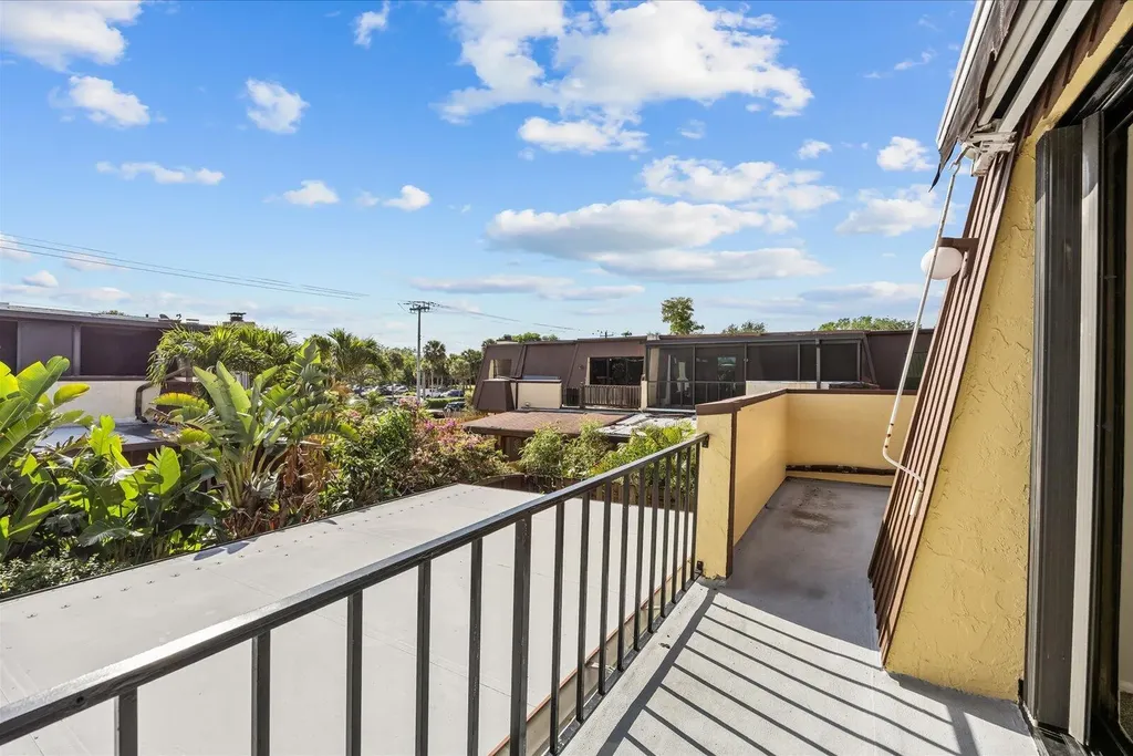 3548 Gardens East Drive Palm Beach Gardens FL 33410