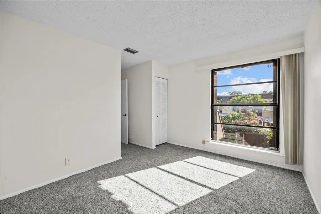 3548 Gardens East Drive Palm Beach Gardens FL 33410