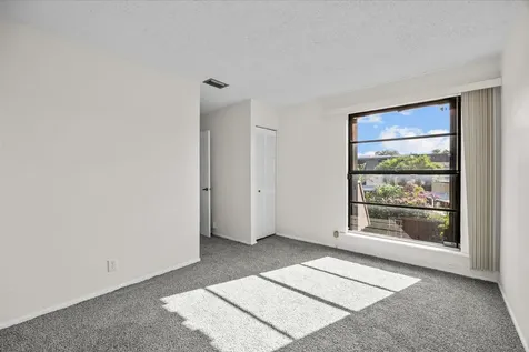 3548 Gardens East Drive Palm Beach Gardens FL 33410