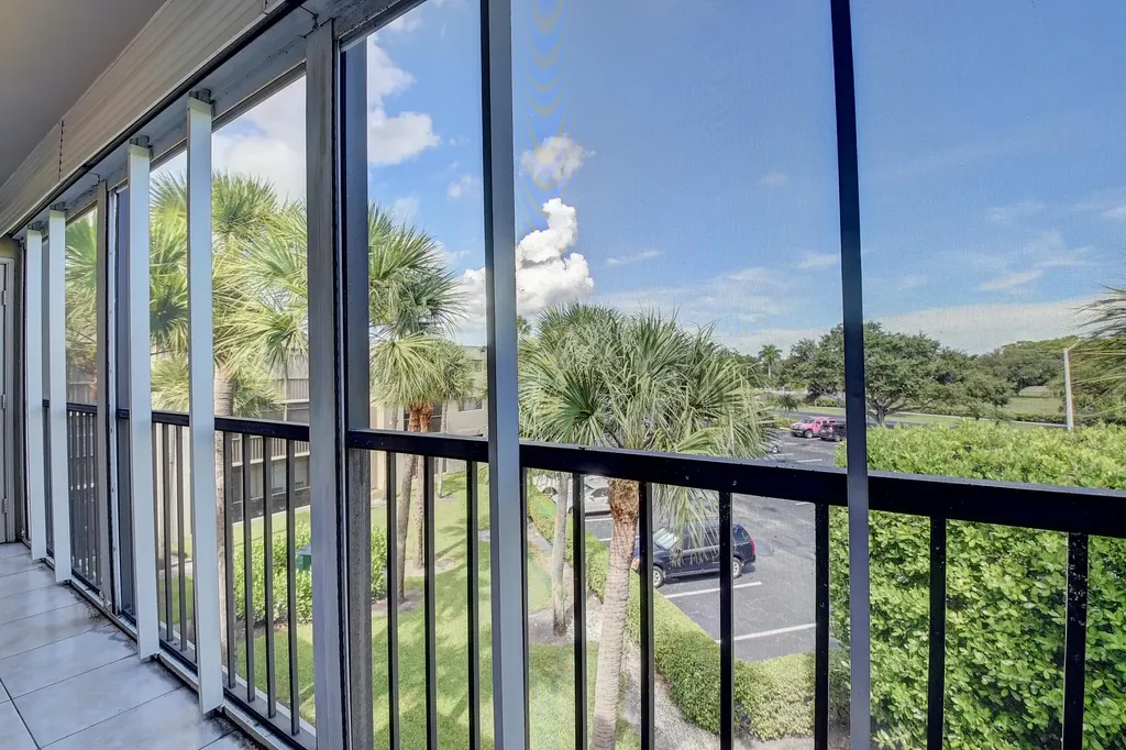 5370 Las Verdes Circle Delray Beach FL 33484