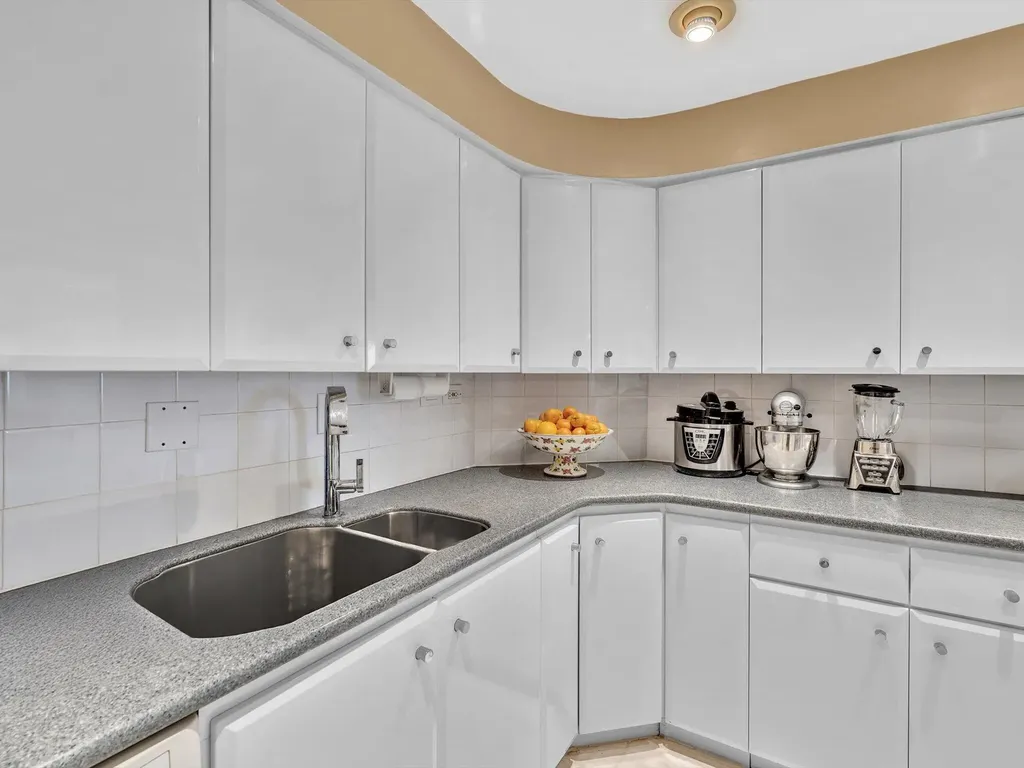 3300 NE 36th Street Fort Lauderdale FL 33308