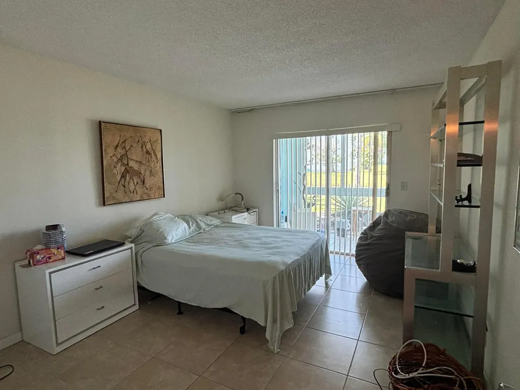 105 E Wellington West Palm Beach FL 33417
