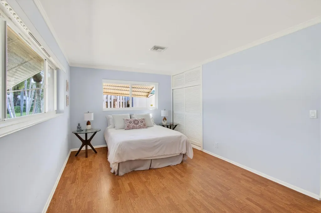 301 SE 8th Avenue Deerfield Beach FL 33441