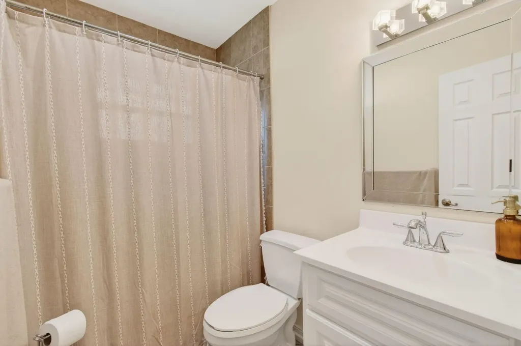 301 SE 8th Avenue Deerfield Beach FL 33441