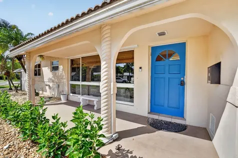 301 SE 8th Avenue Deerfield Beach FL 33441