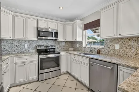301 SE 8th Avenue Deerfield Beach FL 33441