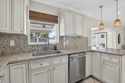 301 SE 8th Avenue Deerfield Beach FL 33441