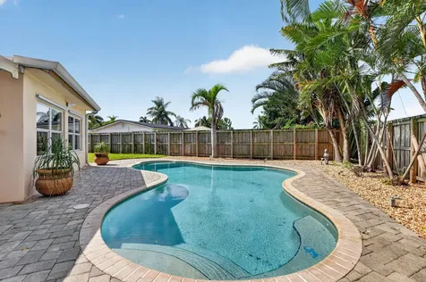 301 SE 8th Avenue Deerfield Beach FL 33441