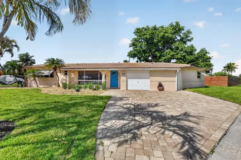 301 SE 8th Avenue Deerfield Beach FL 33441