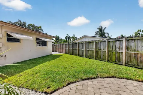 301 SE 8th Avenue Deerfield Beach FL 33441