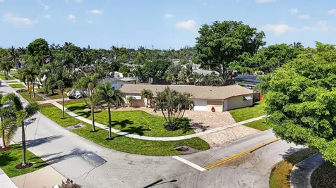 301 SE 8th Avenue Deerfield Beach FL 33441