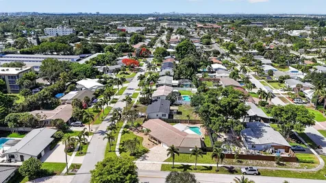 301 SE 8th Avenue Deerfield Beach FL 33441