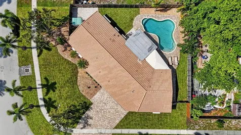 301 SE 8th Avenue Deerfield Beach FL 33441