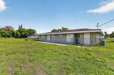 157 SE Calmoso Drive Port St Lucie FL 34983