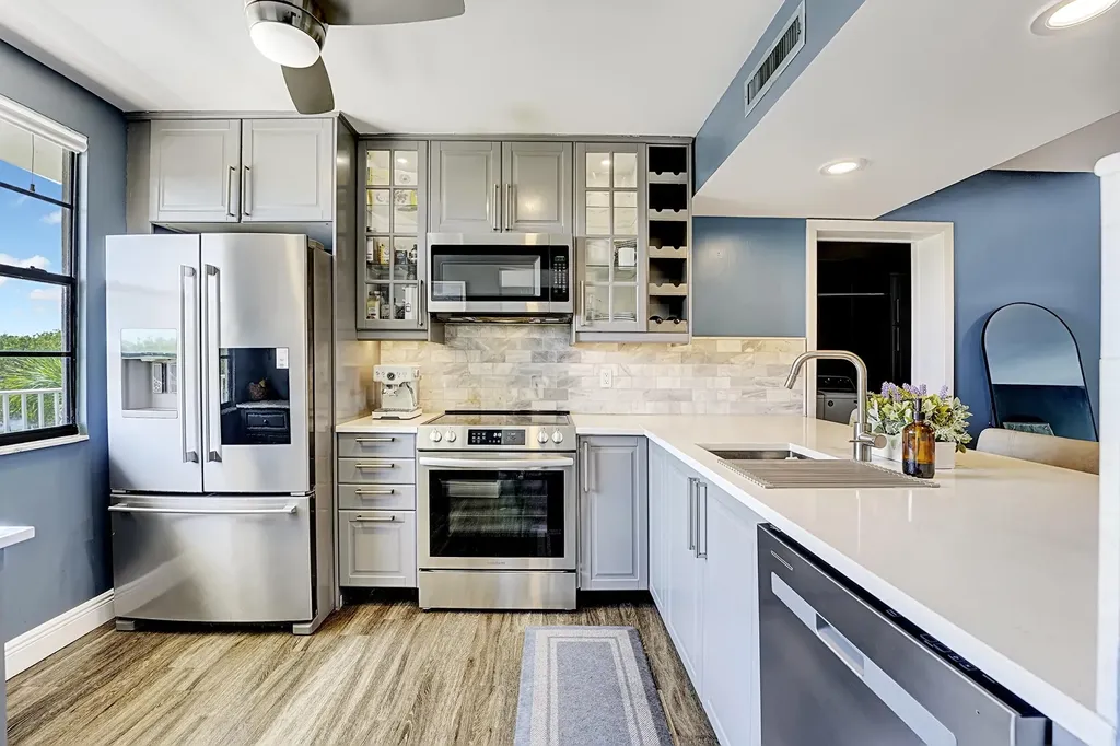6097 Balboa Circle Boca Raton FL 33433