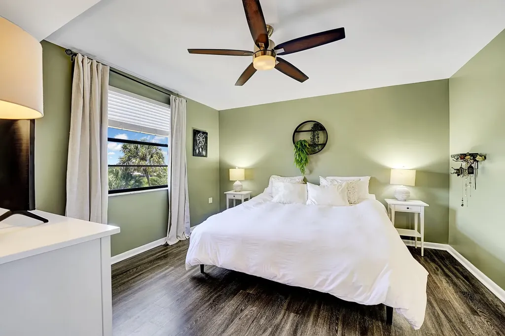 6097 Balboa Circle Boca Raton FL 33433
