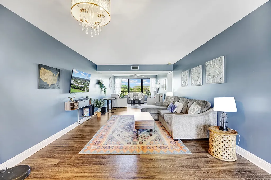 6097 Balboa Circle Boca Raton FL 33433
