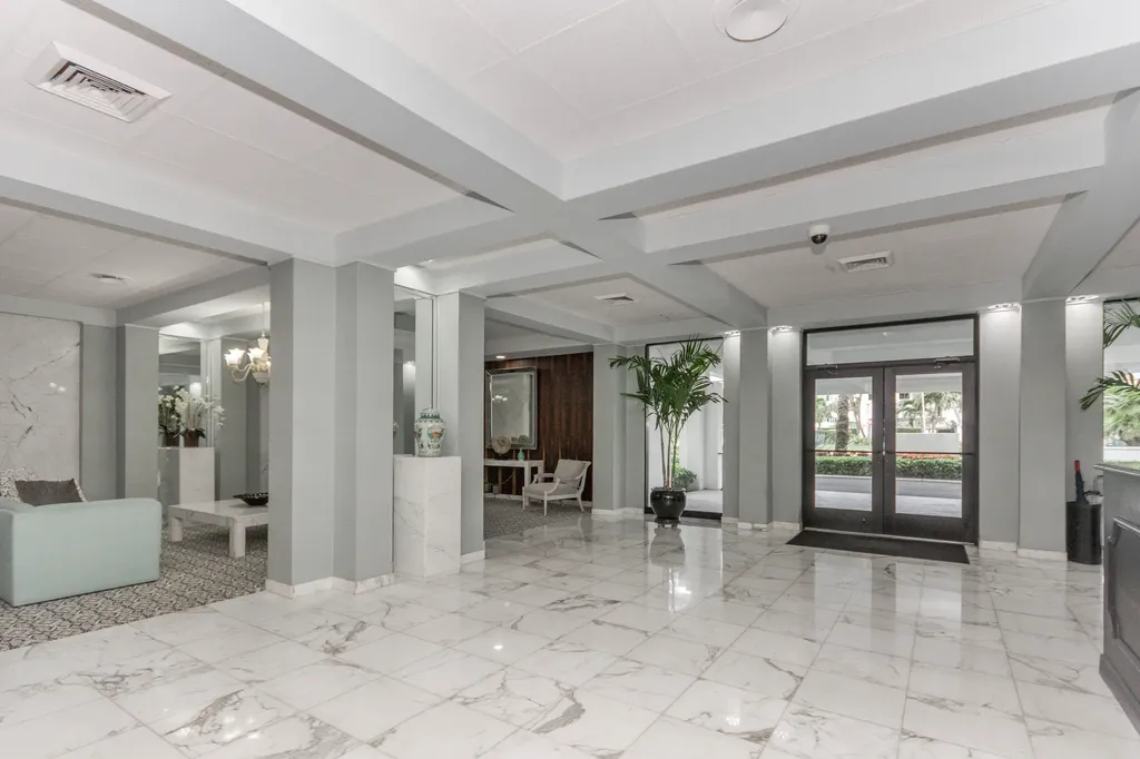 2860 S Ocean Boulevard Palm Beach FL 33480