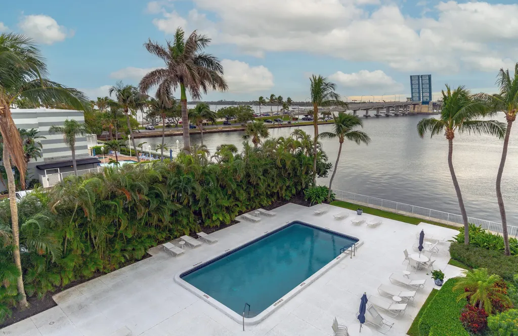 2860 S Ocean Boulevard Palm Beach FL 33480