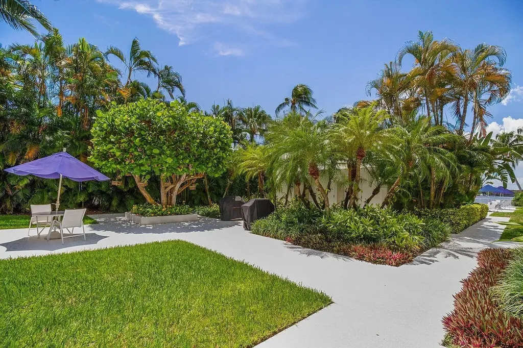 2860 S Ocean Boulevard Palm Beach FL 33480