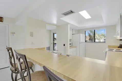 1600 NE Dixie Highway Jensen Beach FL 34957
