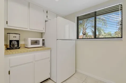 1600 NE Dixie Highway Jensen Beach FL 34957