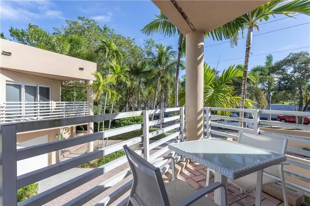 101 SE 15th Avenue Fort Lauderdale FL 33301