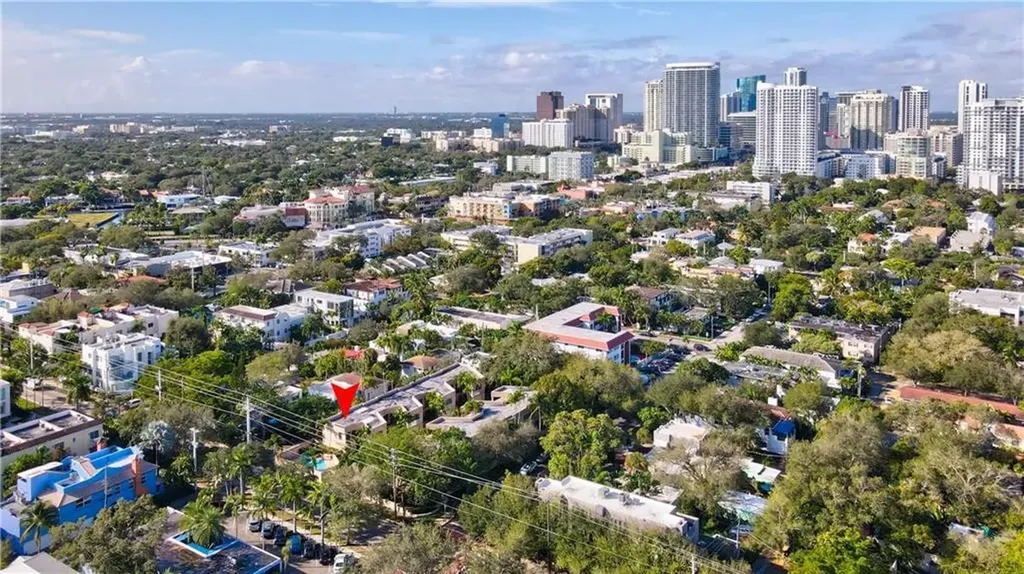 101 SE 15th Avenue Fort Lauderdale FL 33301