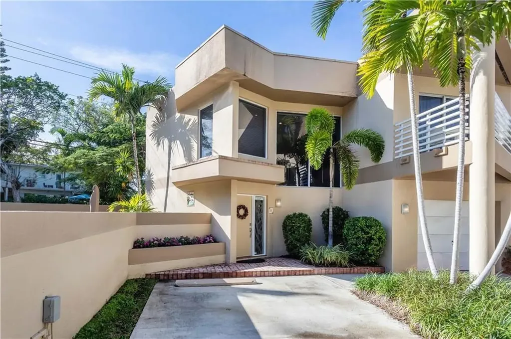 101 SE 15th Avenue Fort Lauderdale FL 33301