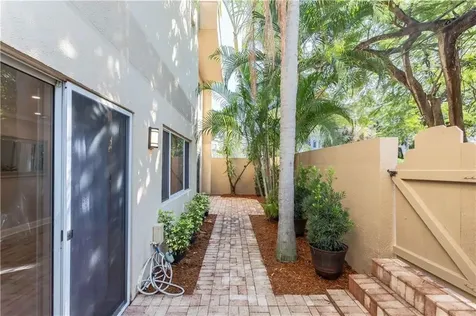101 SE 15th Avenue Fort Lauderdale FL 33301