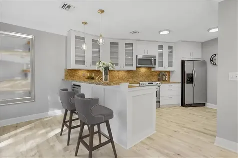 101 SE 15th Avenue Fort Lauderdale FL 33301