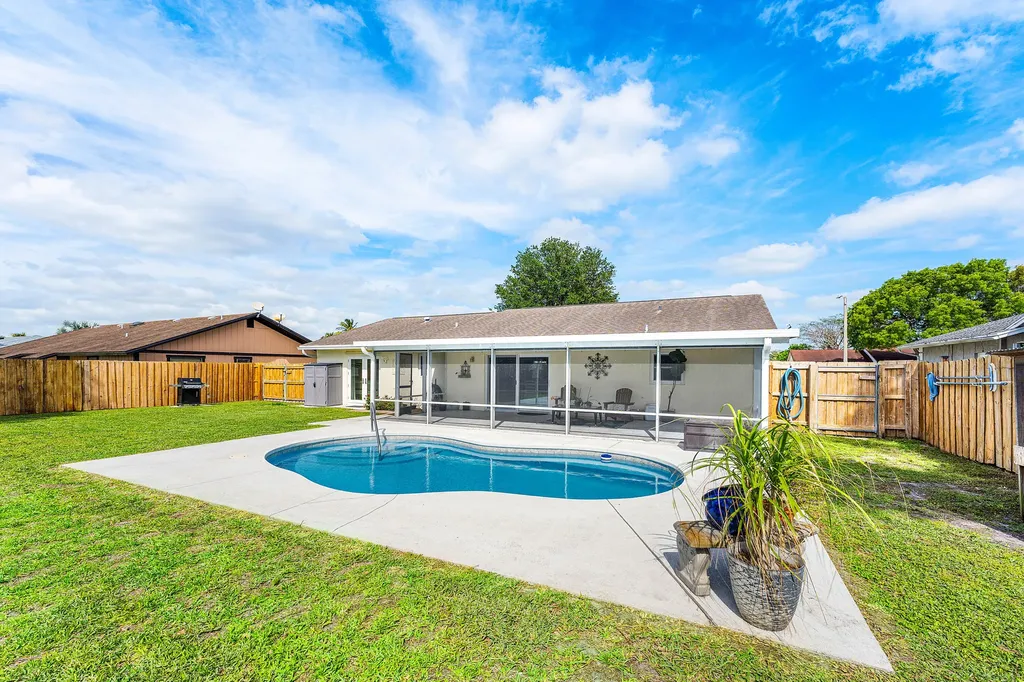 144 Cordoba Circle Royal Palm Beach FL 33411