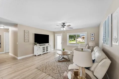144 Cordoba Circle Royal Palm Beach FL 33411