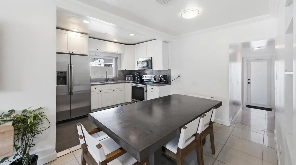 1234 NW 7th Avenue Fort Lauderdale FL 33311