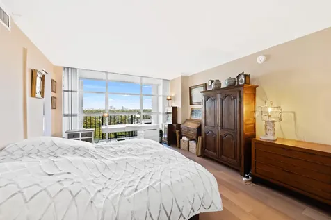 600 Parkview Drive Hallandale Beach FL 33009