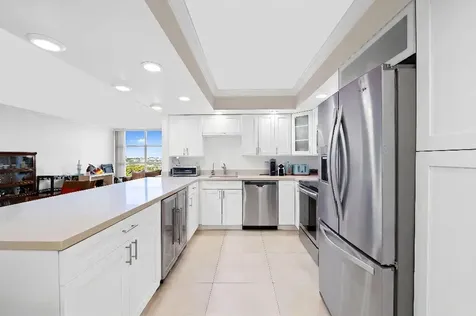 600 Parkview Drive Hallandale Beach FL 33009