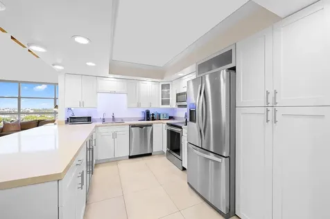 600 Parkview Drive Hallandale Beach FL 33009