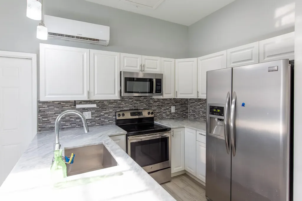 13428 N 87th Street Street N The Acreage FL 33412