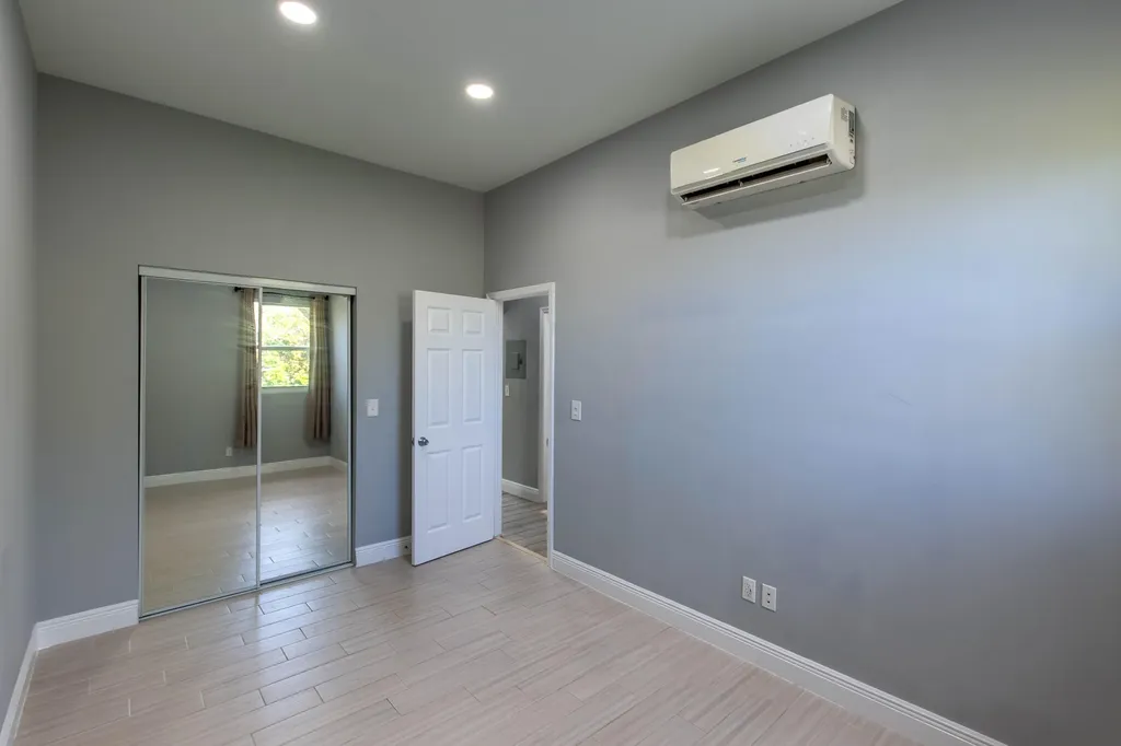 13428 N 87th Street Street N The Acreage FL 33412
