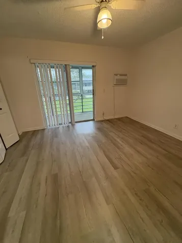 151 Canterbury F West Palm Beach FL 33417