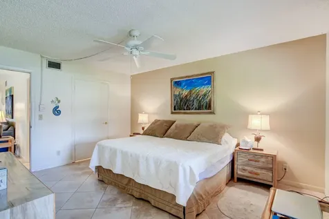 334 Pine Ridge Circle Greenacres FL 33463