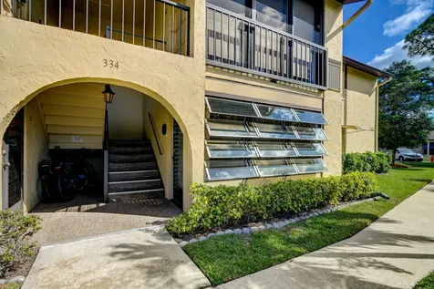 334 Pine Ridge Circle Greenacres FL 33463