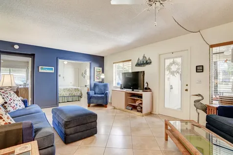 334 Pine Ridge Circle Greenacres FL 33463