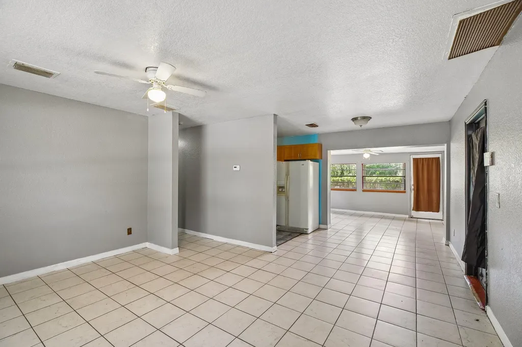 2443 2nd Place SW Vero Beach FL 32962