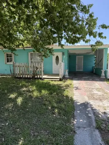 2443 2nd Place SW Vero Beach FL 32962